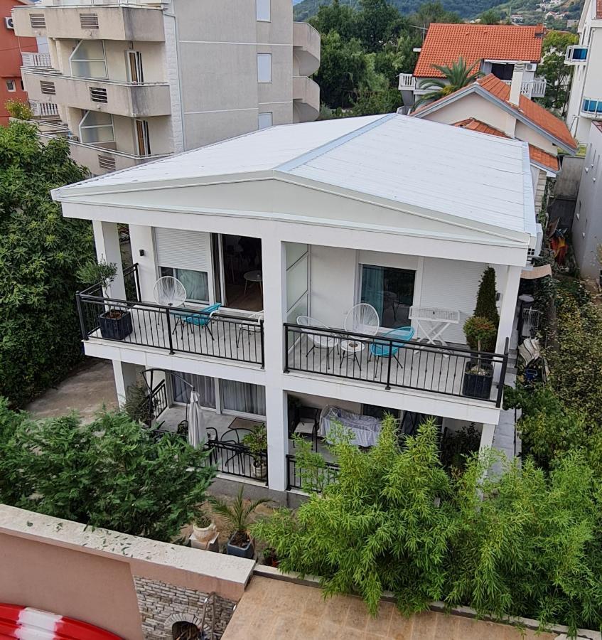 Apartments Tivat Extérieur photo