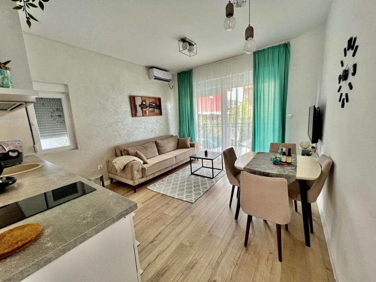 Apartments Tivat Extérieur photo