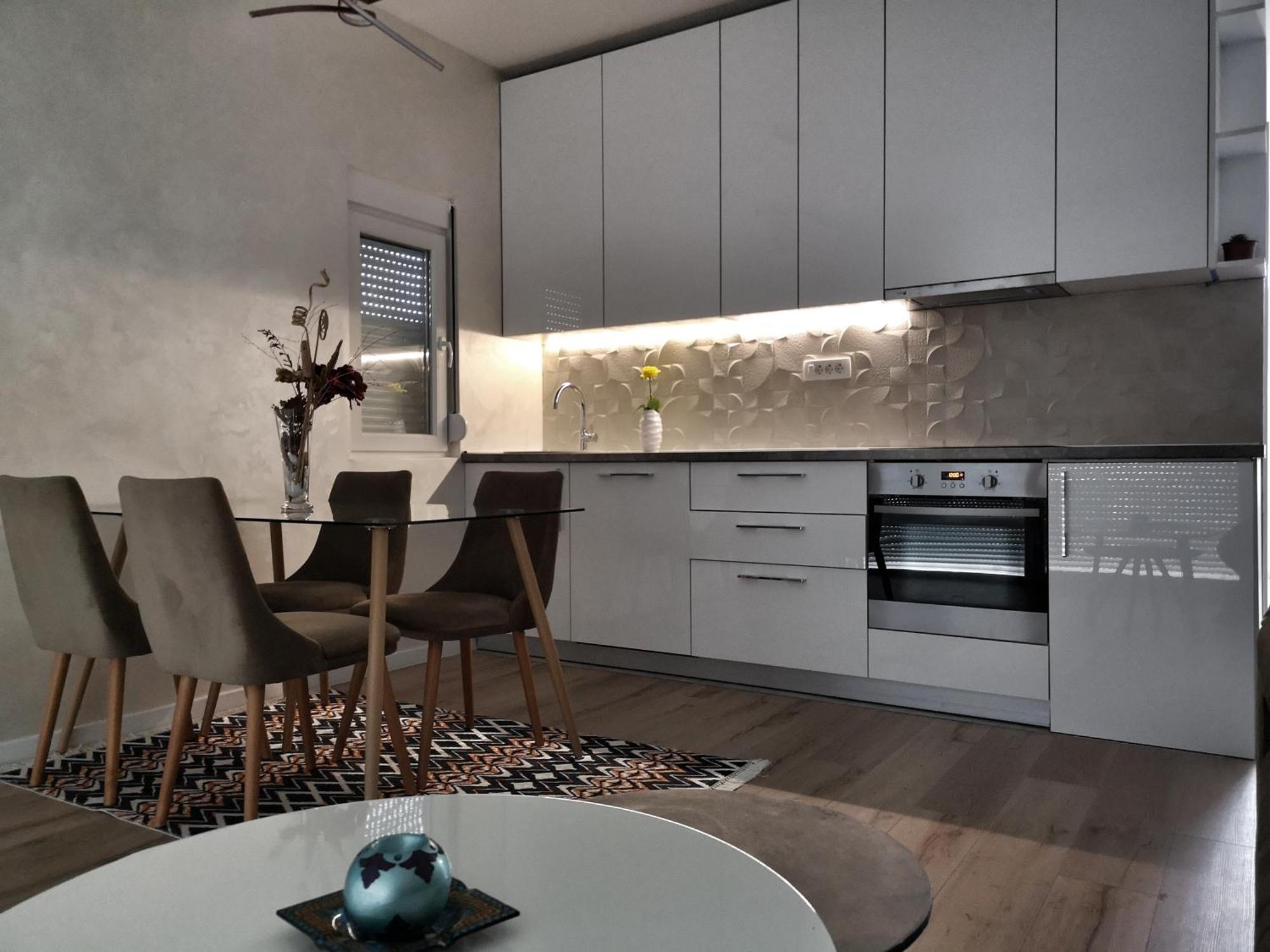 Apartments Tivat Extérieur photo