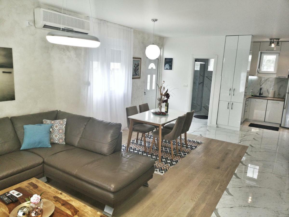 Apartments Tivat Extérieur photo