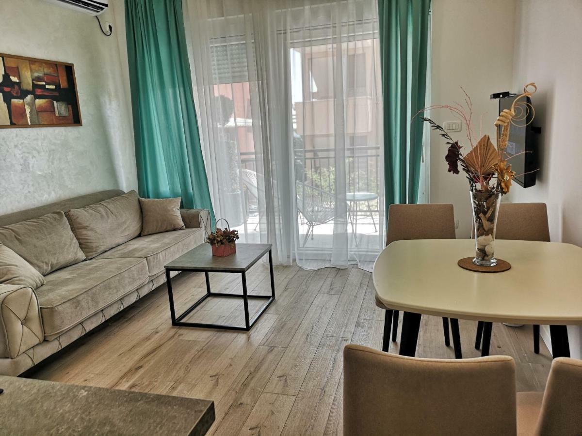 Apartments Tivat Extérieur photo